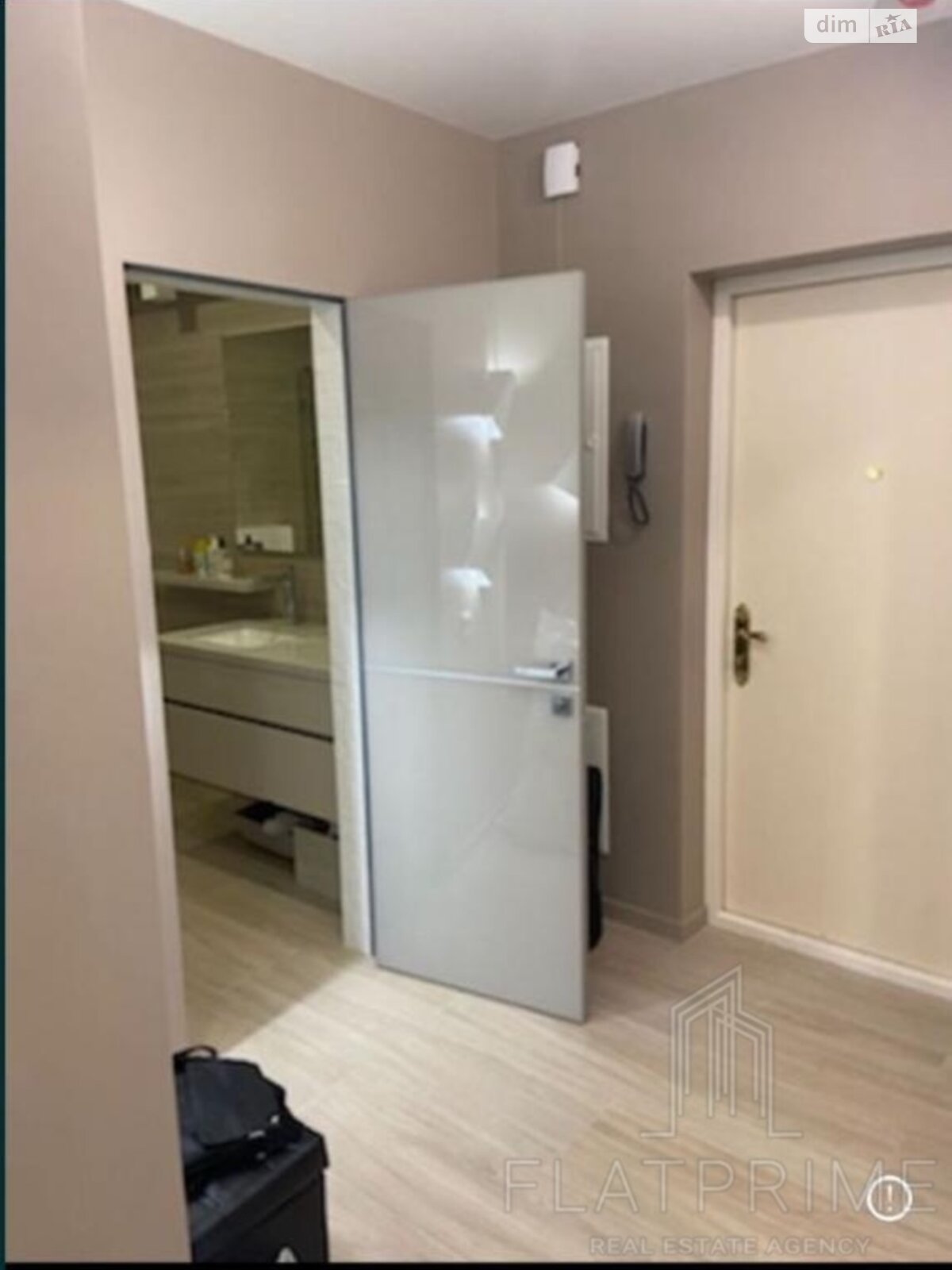 Продажа однокомнатной квартиры в Киеве, на просп. Оболонский 26, район Оболонский фото 1 Продажа однокомнатной квартиры в Киеве, на просп. Оболонский 26, район Оболонский фото 1