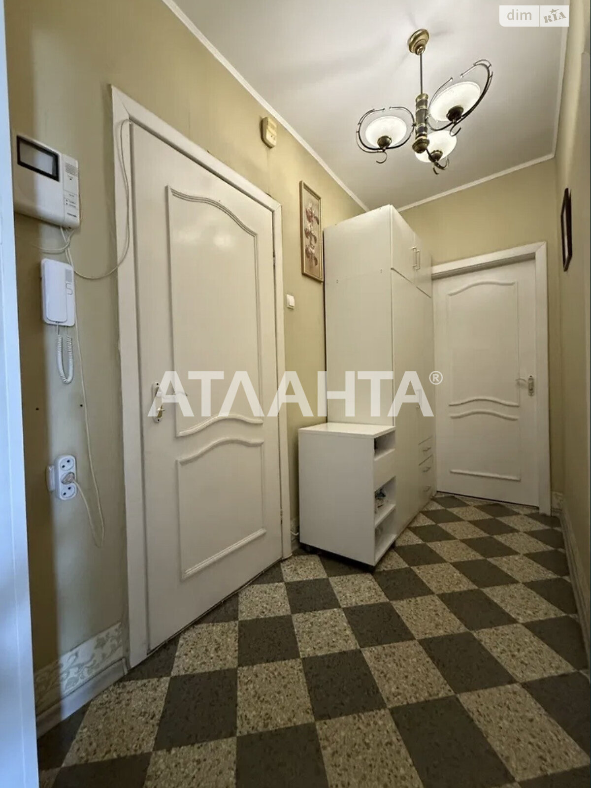 Продаж двокімнатної квартири в Києві, на вул. Озерна, район Оболонський фото 1 Продаж двокімнатної квартири в Києві, на вул. Озерна, район Оболонський фото 1