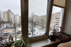 Продажа трехкомнатной квартиры в Киеве, на ул. Приречная 1, район Оболонский фото 2