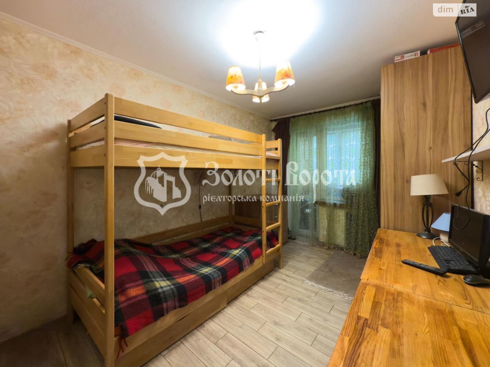 Продажа трехкомнатной квартиры в Киеве, на ул. Приречная 17Д, район Оболонский фото 1 Продажа трехкомнатной квартиры в Киеве, на ул. Приречная 17Д, район Оболонский фото 1