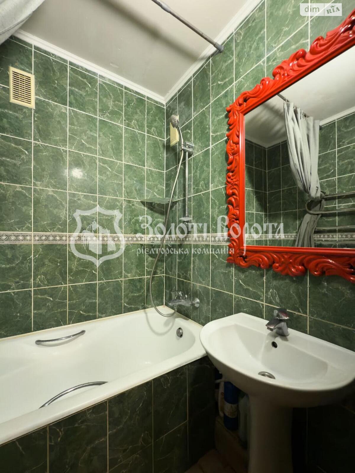 Продажа трехкомнатной квартиры в Киеве, на ул. Приречная 17Д, район Оболонский фото 1 Продажа трехкомнатной квартиры в Киеве, на ул. Приречная 17Д, район Оболонский фото 1