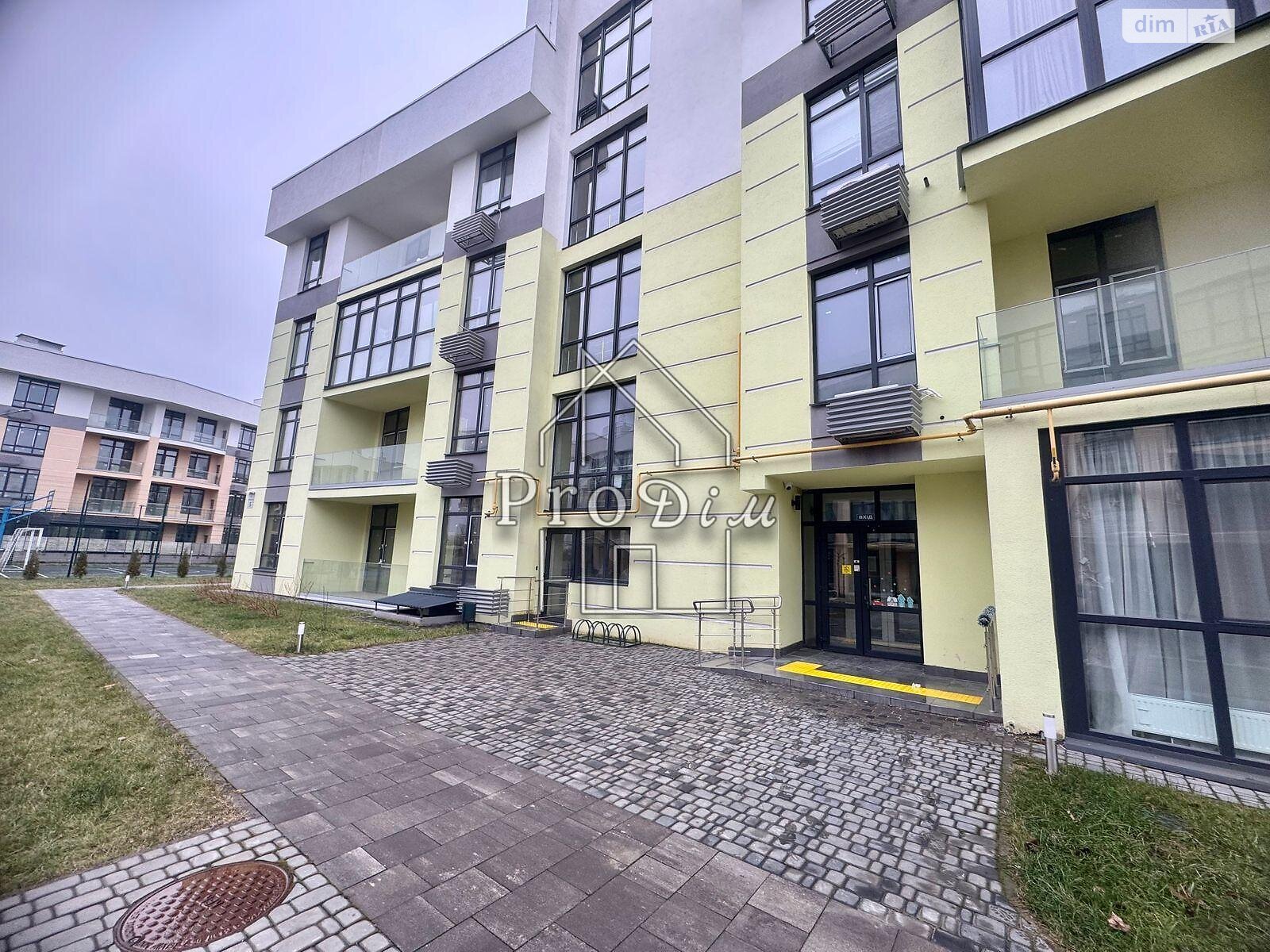 Продаж трикімнатної квартири в Києві, на вул. Редьчинська 5, район Оболонський фото 1 Продаж трикімнатної квартири в Києві, на вул. Редьчинська 5, район Оболонський фото 1