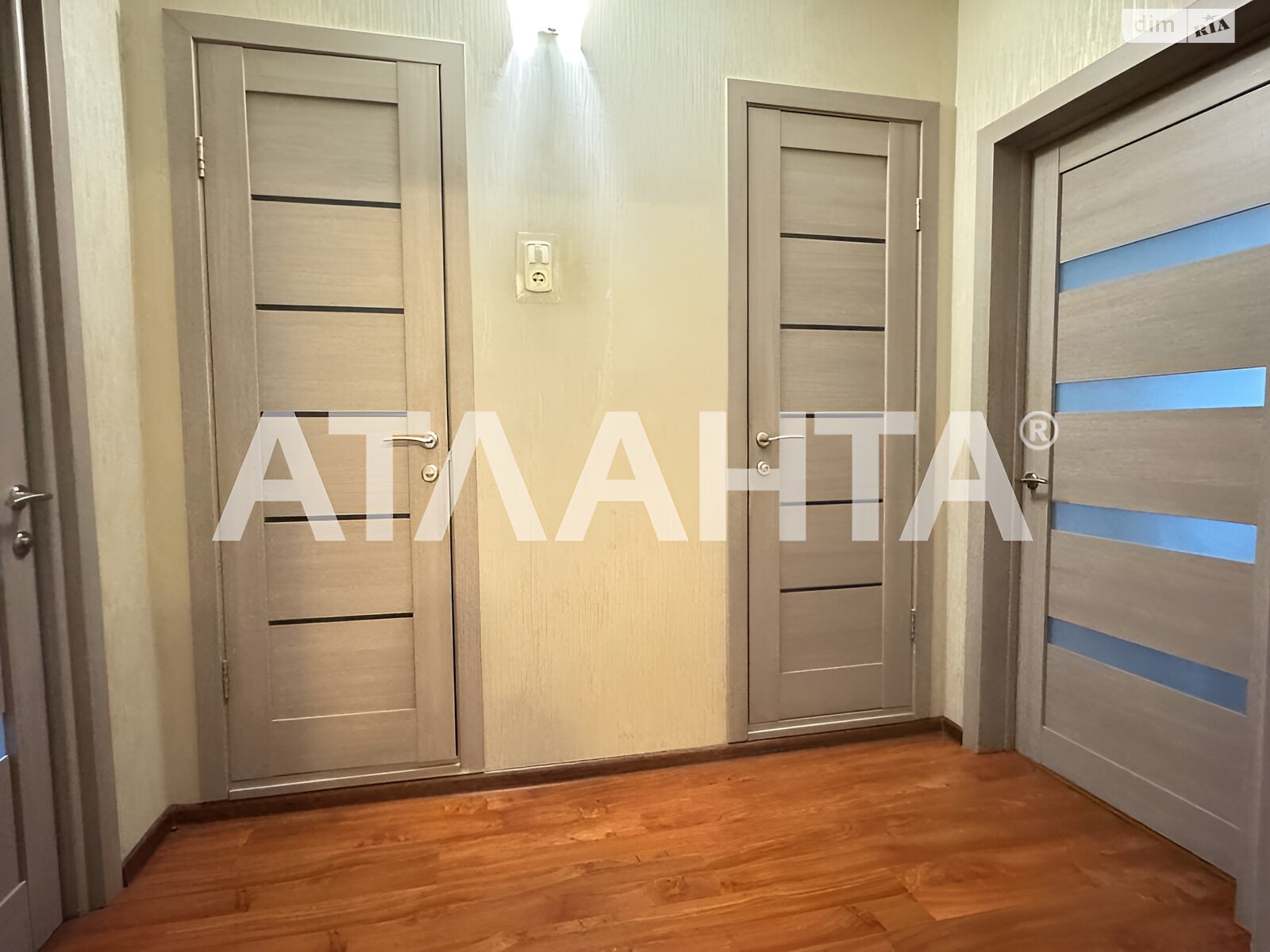 Продажа трехкомнатной квартиры в Киеве, на просп. Владимира Ивасюка, район Оболонский фото 1 Продажа трехкомнатной квартиры в Киеве, на просп. Владимира Ивасюка, район Оболонский фото 1