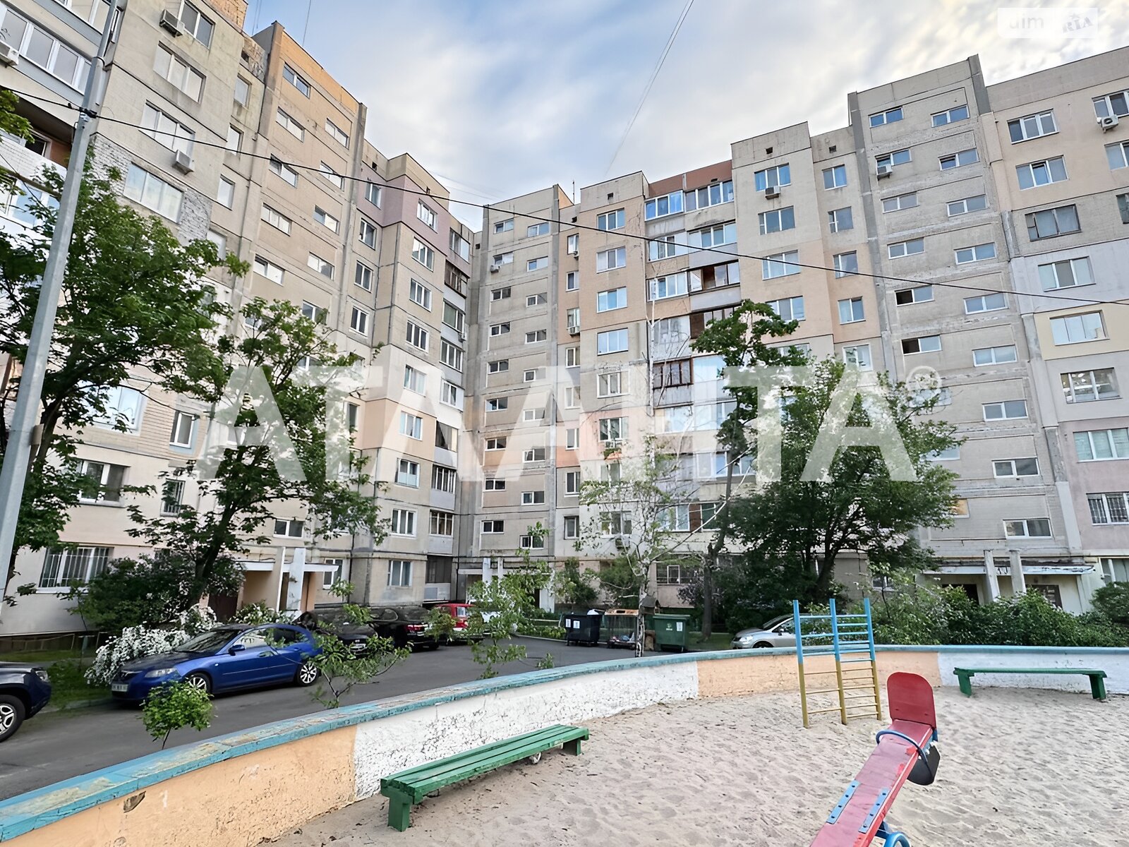 Продажа трехкомнатной квартиры в Киеве, на просп. Владимира Ивасюка, район Оболонский фото 1 Продажа трехкомнатной квартиры в Киеве, на просп. Владимира Ивасюка, район Оболонский фото 1