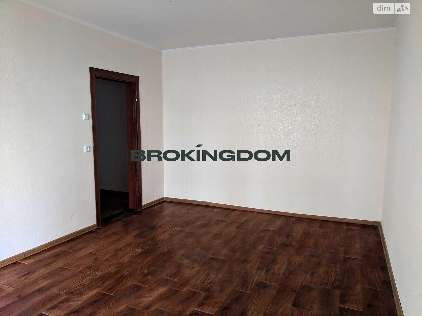 Продажа трехкомнатной квартиры в Киеве, на пер. Балтийский 1, район Оболонский фото 1 Продажа трехкомнатной квартиры в Киеве, на пер. Балтийский 1, район Оболонский фото 1