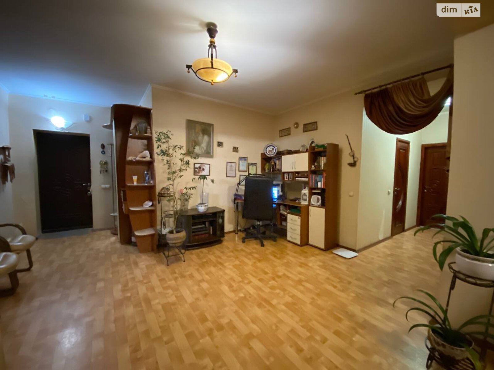 Продажа трехкомнатной квартиры в Киеве, на ул. Ореста Васкула, фото 1