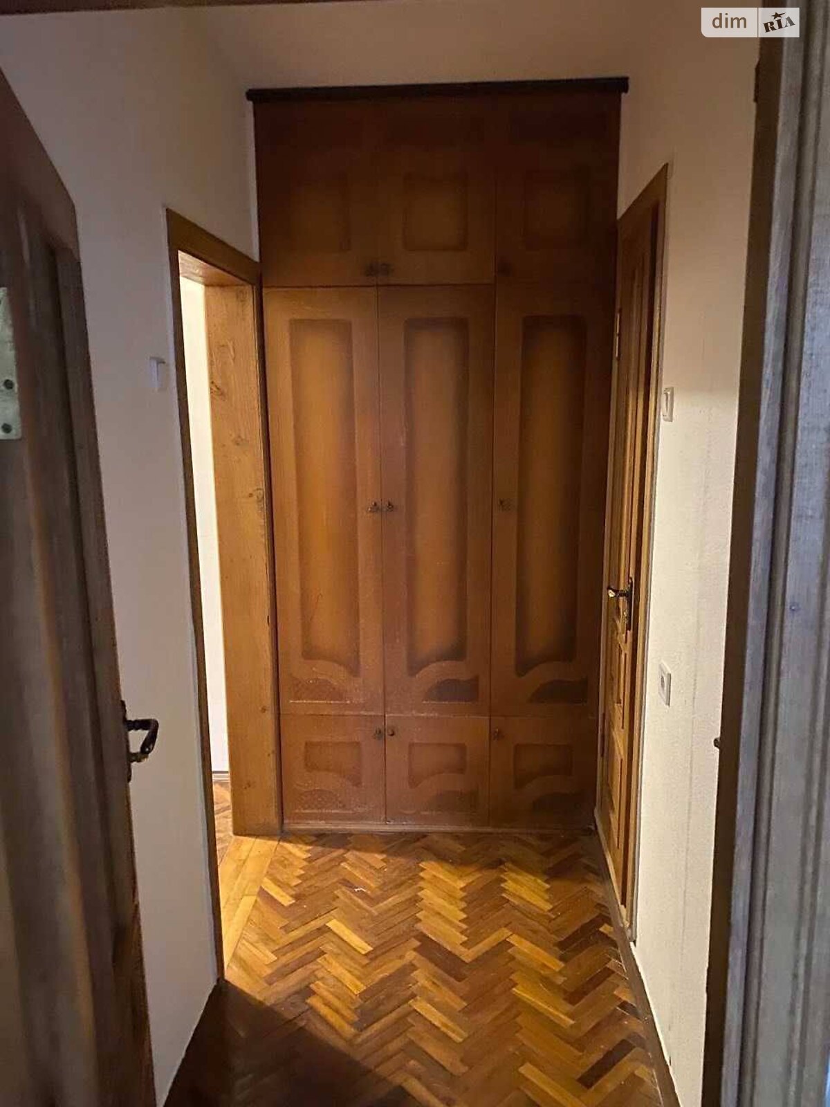 Продаж двокімнатної квартири в Києві, на вул. Олександра Мишуги 3, район Осокорки фото 1 Продаж двокімнатної квартири в Києві, на вул. Олександра Мишуги 3, район Осокорки фото 1