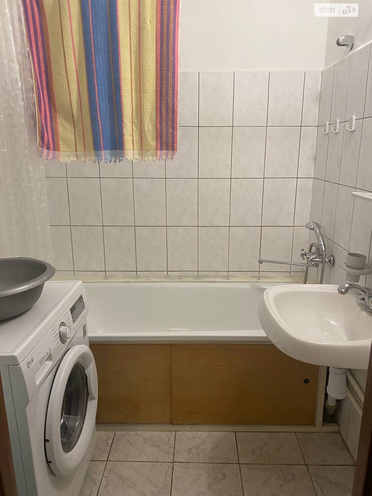 Продаж двокімнатної квартири в Києві, на вул. Олександра Мишуги 3, район Осокорки фото 1 Продаж двокімнатної квартири в Києві, на вул. Олександра Мишуги 3, район Осокорки фото 1