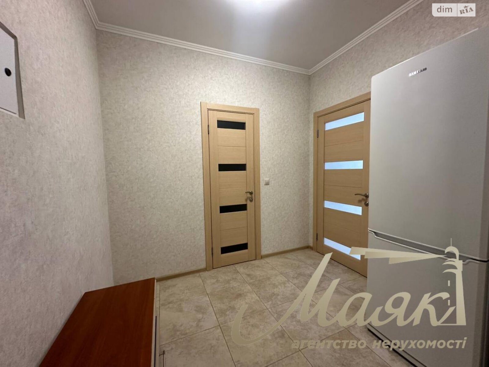 Продаж однокімнатної квартири в Києві, на вул. Олександра Мишуги 12, район Осокорки фото 1 Продаж однокімнатної квартири в Києві, на вул. Олександра Мишуги 12, район Осокорки фото 1