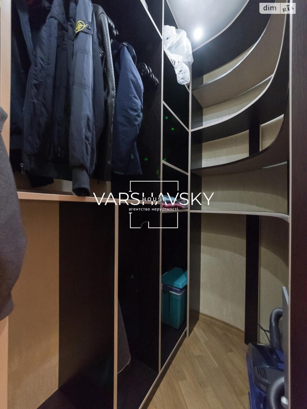 Продажа трехкомнатной квартиры в Киеве, на ул. Александра Мишуги 2, район Осокорки фото 1 Продажа трехкомнатной квартиры в Киеве, на ул. Александра Мишуги 2, район Осокорки фото 1