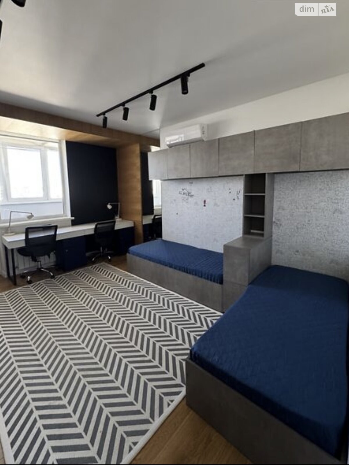 Продаж трикімнатної квартири в Києві, на вул. Бориса Гмирі 4, район Осокорки фото 1 Продаж трикімнатної квартири в Києві, на вул. Бориса Гмирі 4, район Осокорки фото 1