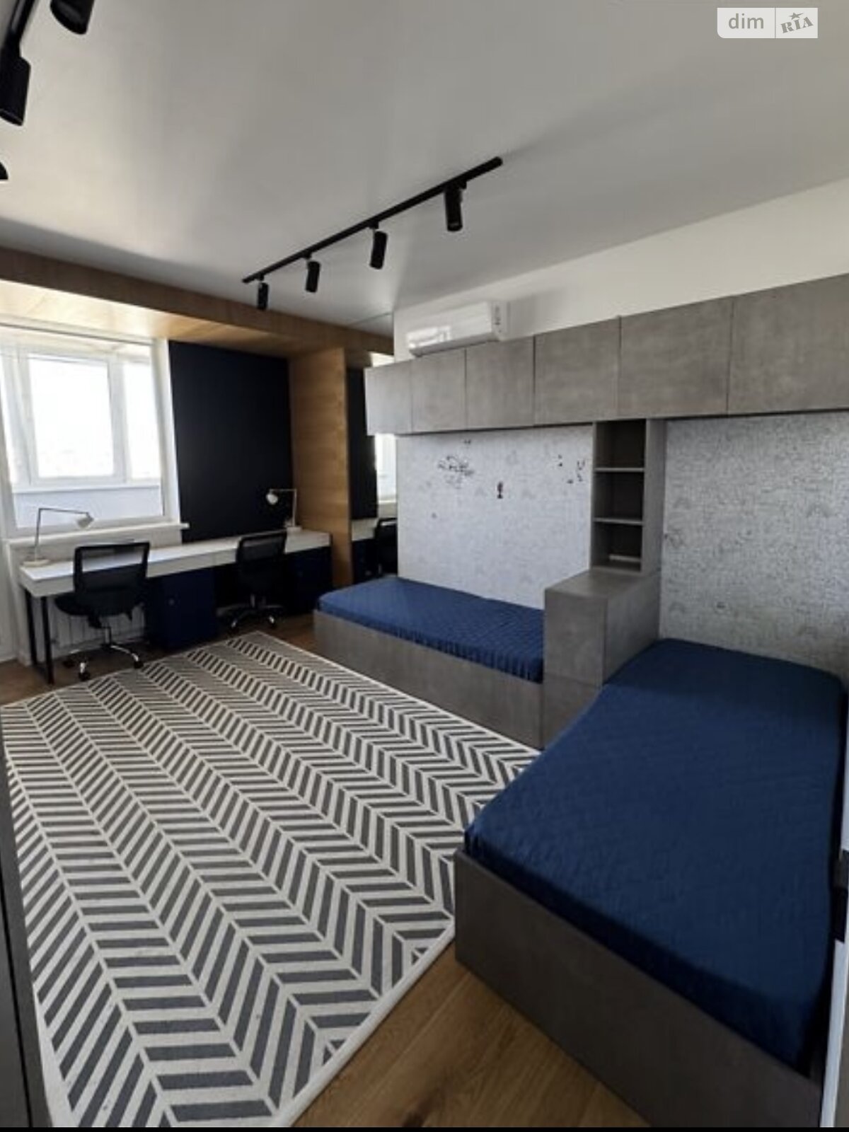 Продаж трикімнатної квартири в Києві, на вул. Бориса Гмирі 4, район Осокорки фото 1 Продаж трикімнатної квартири в Києві, на вул. Бориса Гмирі 4, район Осокорки фото 1