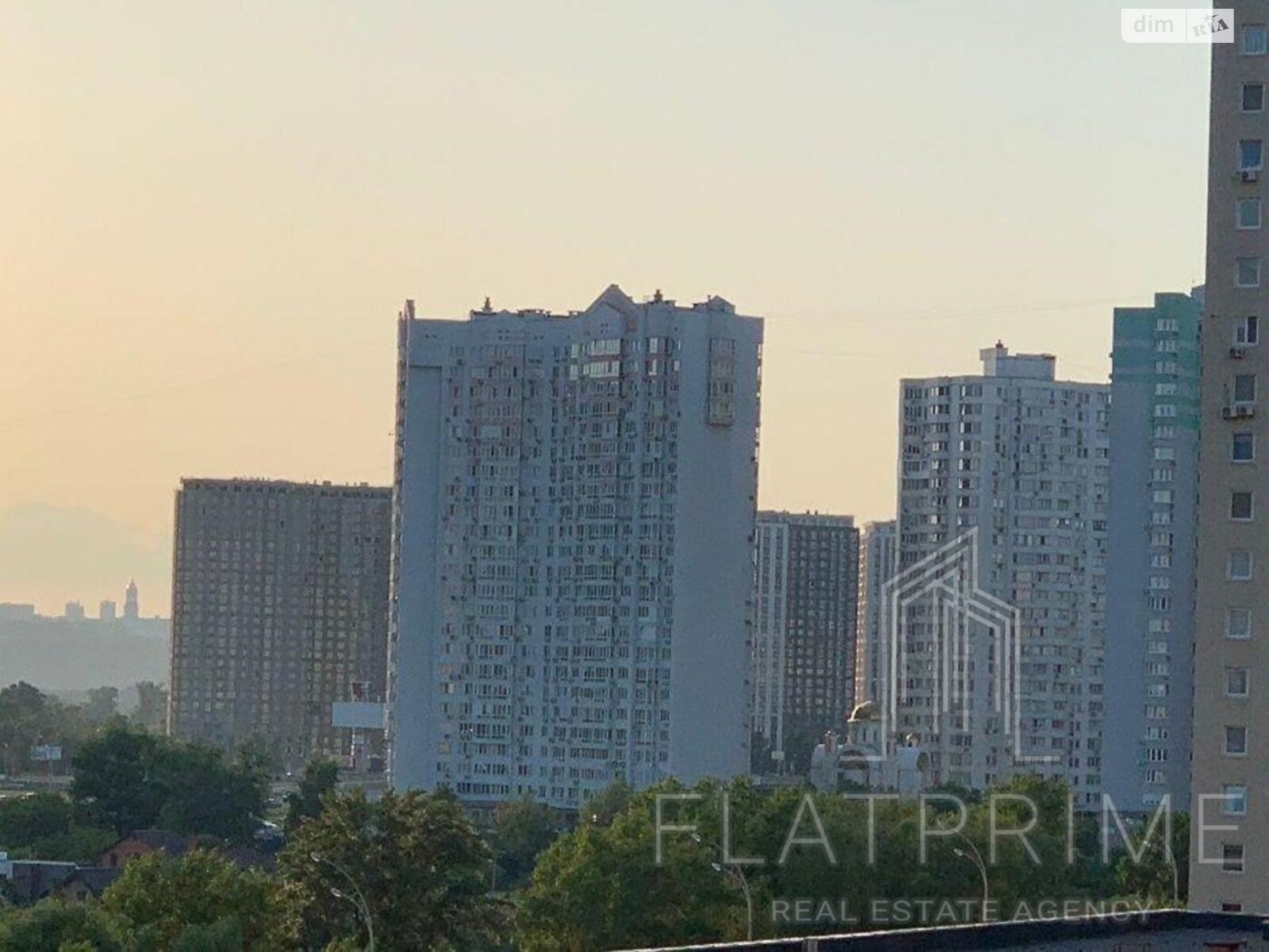Продажа трехкомнатной квартиры в Киеве, на ул. Чавдар Елизаветы 22, район Осокорки фото 1 Продажа трехкомнатной квартиры в Киеве, на ул. Чавдар Елизаветы 22, район Осокорки фото 1