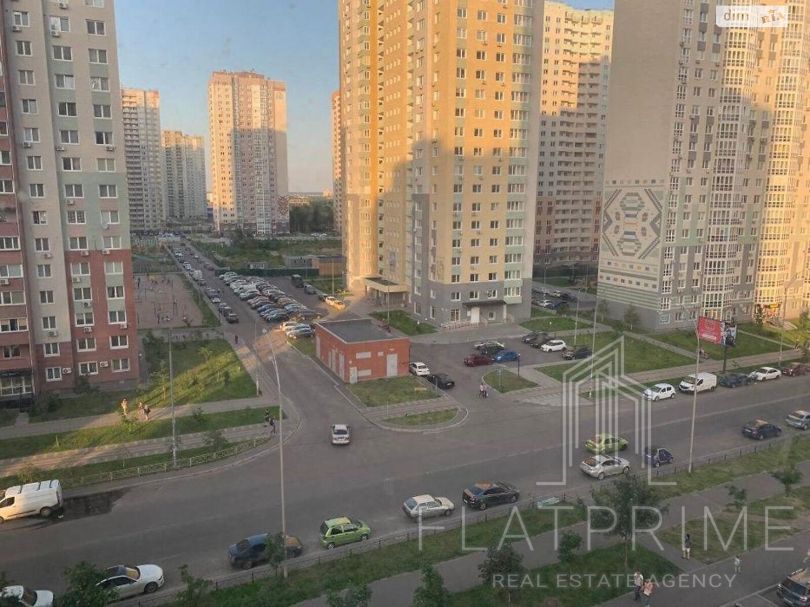 Продажа трехкомнатной квартиры в Киеве, на ул. Чавдар Елизаветы 22, район Осокорки фото 1 Продажа трехкомнатной квартиры в Киеве, на ул. Чавдар Елизаветы 22, район Осокорки фото 1