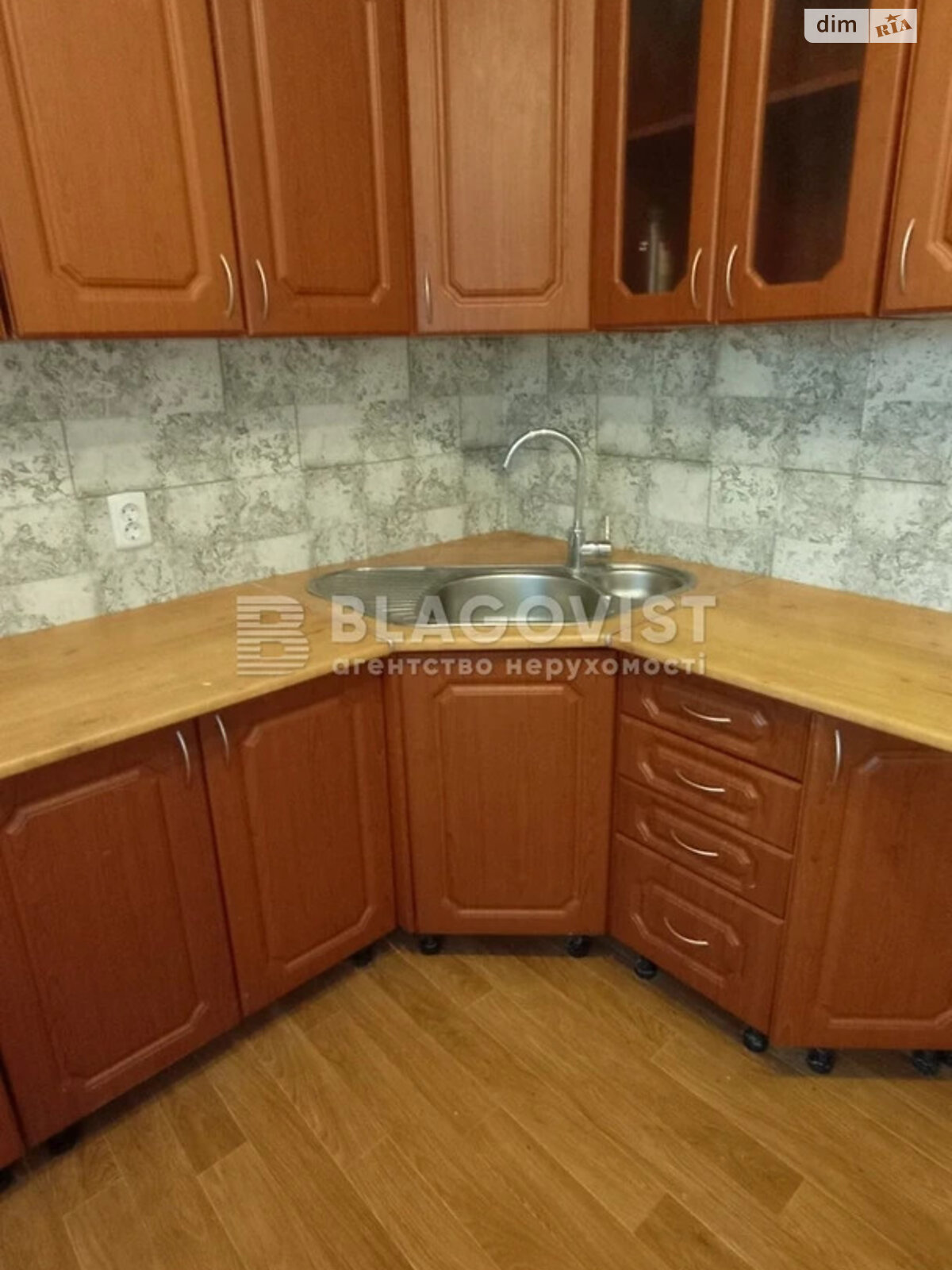 Продажа трехкомнатной квартиры в Киеве, на ул. Чавдар Елизаветы 28, район Осокорки фото 1