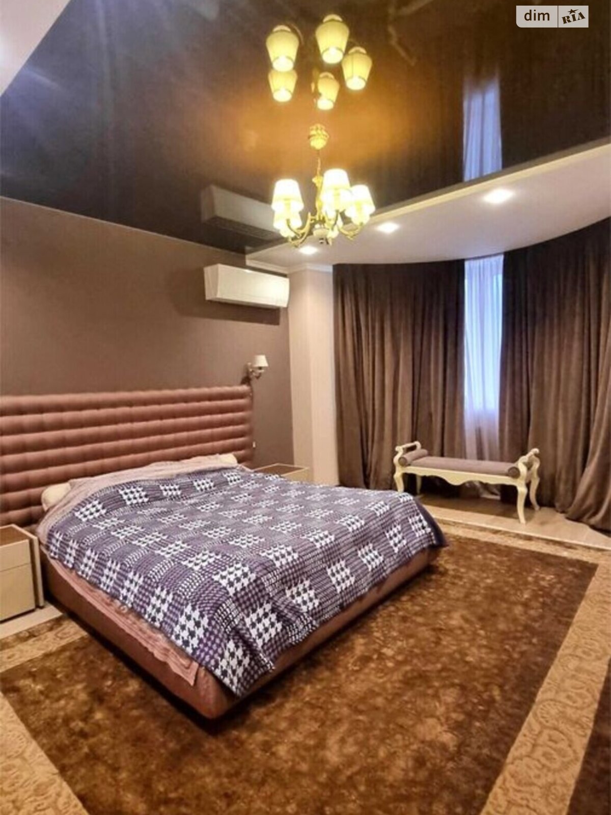 Продажа трехкомнатной квартиры в Киеве, на ул. Чавдар Елизаветы 2, район Осокорки фото 1