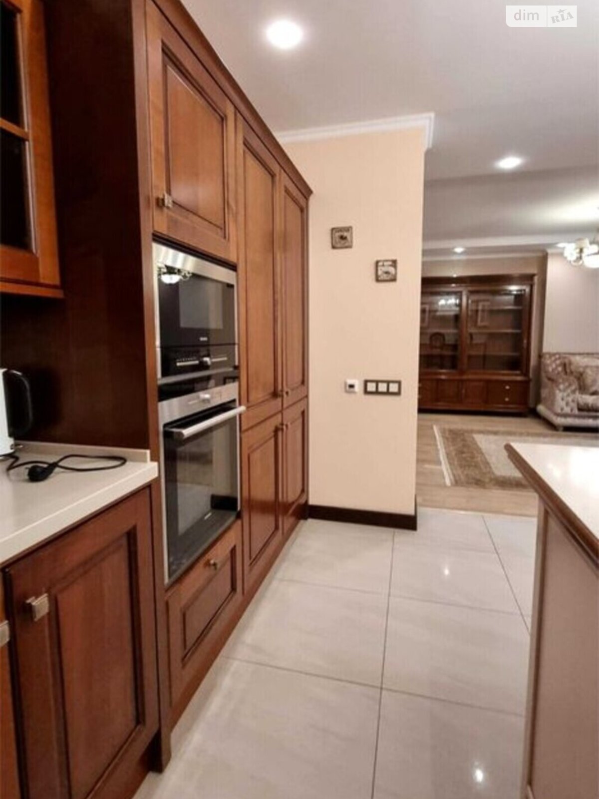 Продажа трехкомнатной квартиры в Киеве, на ул. Чавдар Елизаветы 2, район Осокорки фото 1