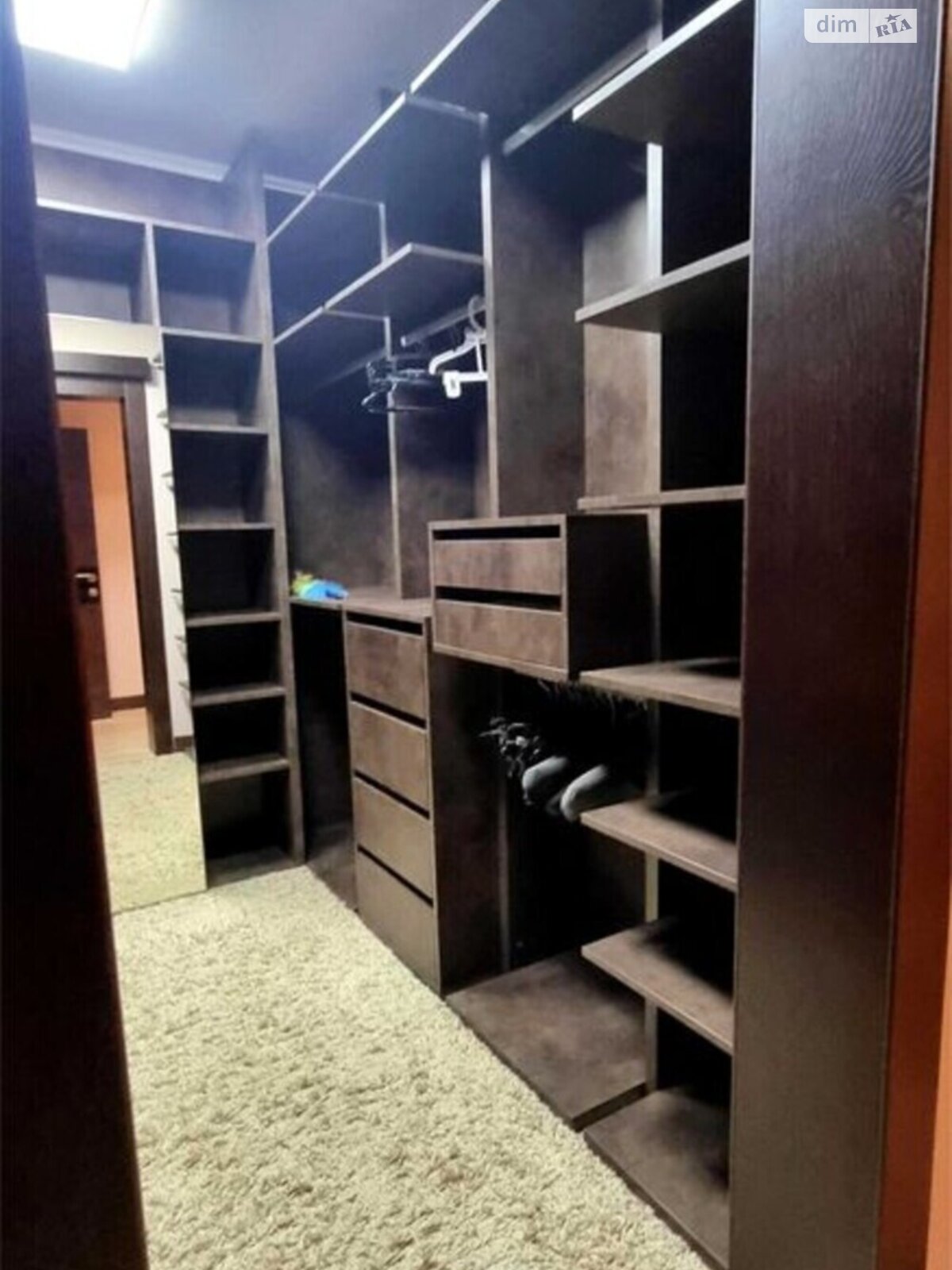 Продажа трехкомнатной квартиры в Киеве, на ул. Чавдар Елизаветы 2, район Осокорки фото 1