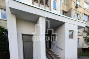 Продажа двухкомнатной квартиры в Киеве, на ул. Лариси Руденко 13, район Осокорки фото 2