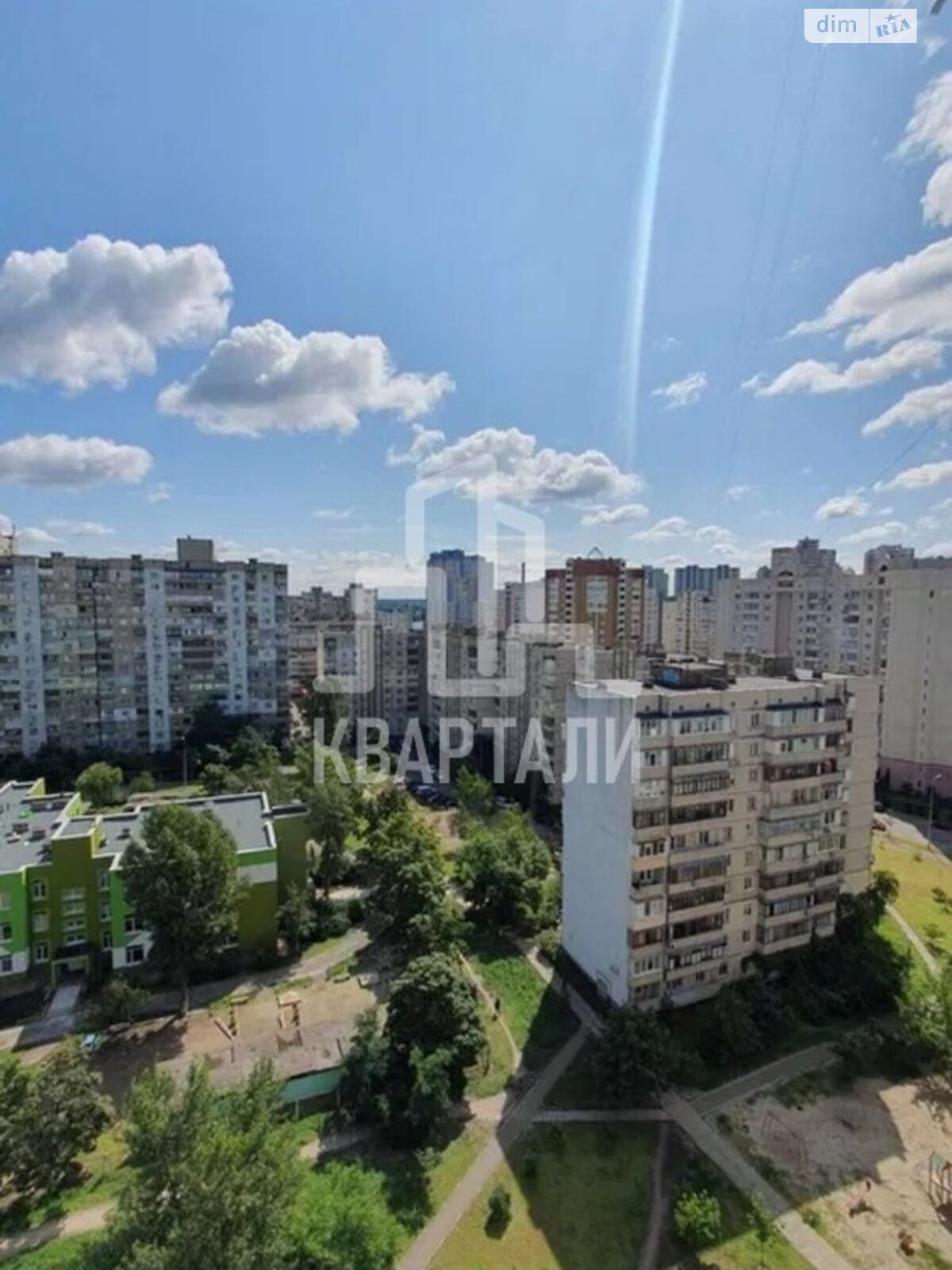 Продажа двухкомнатной квартиры в Киеве, на ул. Лариси Руденко 13, район Осокорки фото 1