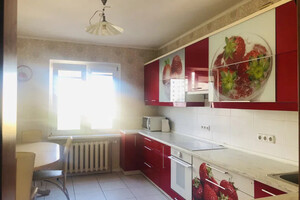 Продажа трехкомнатной квартиры в Киеве, на ул. Урловская 34, район Позняки фото 2