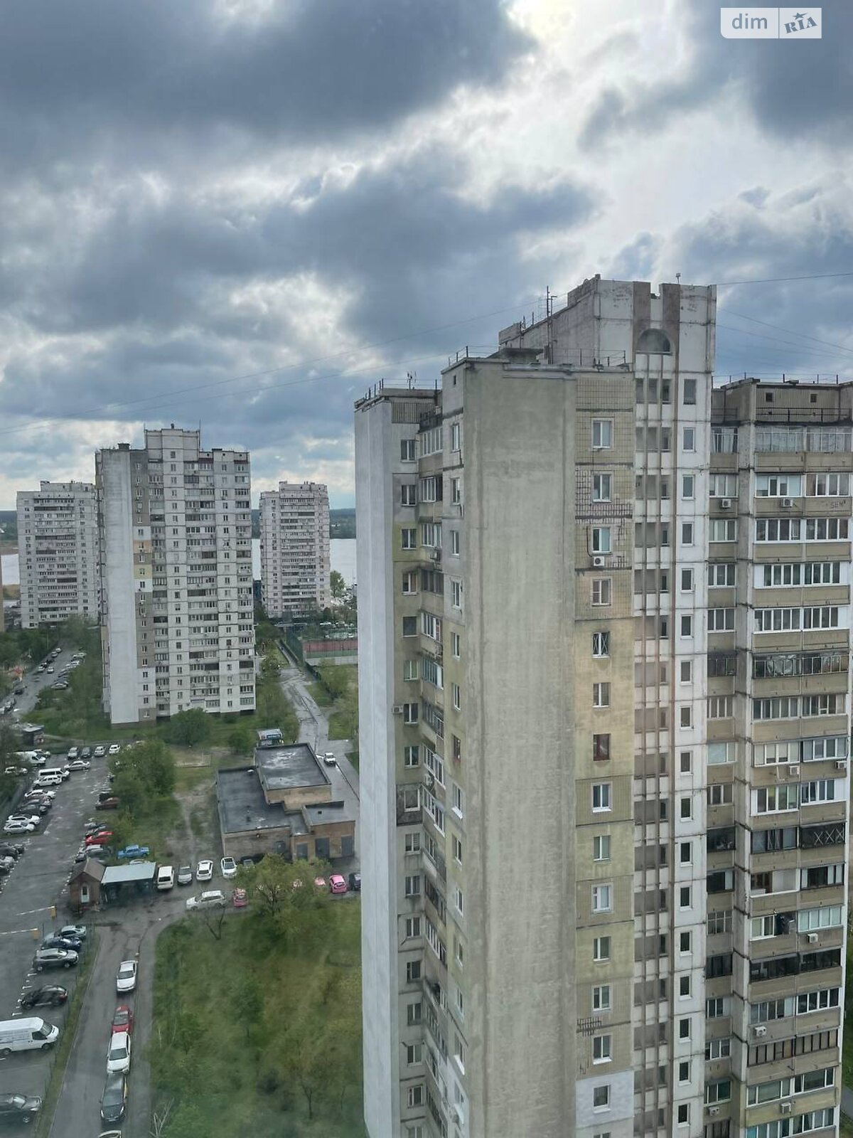 Продажа трехкомнатной квартиры в Киеве, на просп. Николая  Бажана 26, район Осокорки фото 1