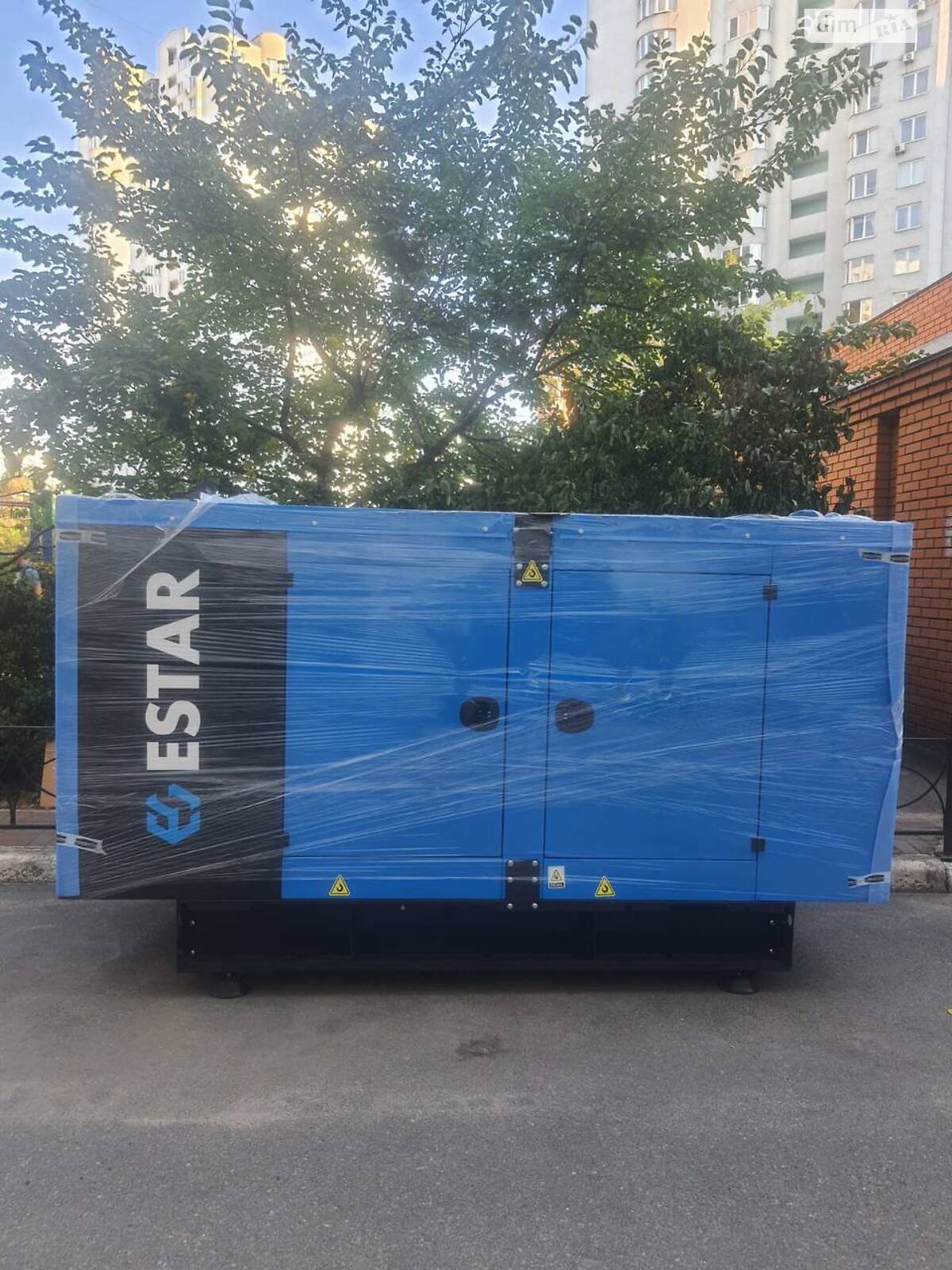 Продаж двокімнатної квартири в Києві, на просп. Миколи Бажана 10, район Осокорки фото 1 Продаж двокімнатної квартири в Києві, на просп. Миколи Бажана 10, район Осокорки фото 1