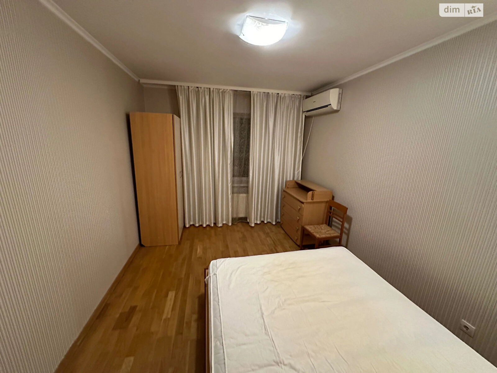Продажа трехкомнатной квартиры в Киеве, на просп. Николая Бажана 26, район Осокорки фото 1 Продажа трехкомнатной квартиры в Киеве, на просп. Николая Бажана 26, район Осокорки фото 1