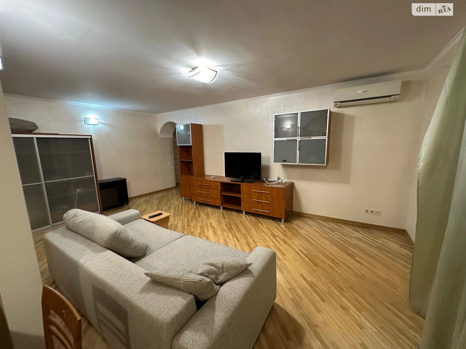 Продажа трехкомнатной квартиры в Киеве, на просп. Николая Бажана 26, район Осокорки фото 1 Продажа трехкомнатной квартиры в Киеве, на просп. Николая Бажана 26, район Осокорки фото 1