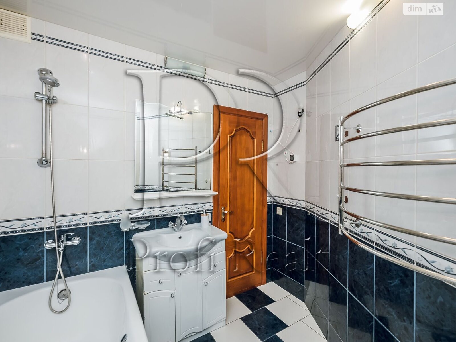 Продажа трехкомнатной квартиры в Киеве, на просп. Николая Бажана 30, район Осокорки фото 1 Продажа трехкомнатной квартиры в Киеве, на просп. Николая Бажана 30, район Осокорки фото 1