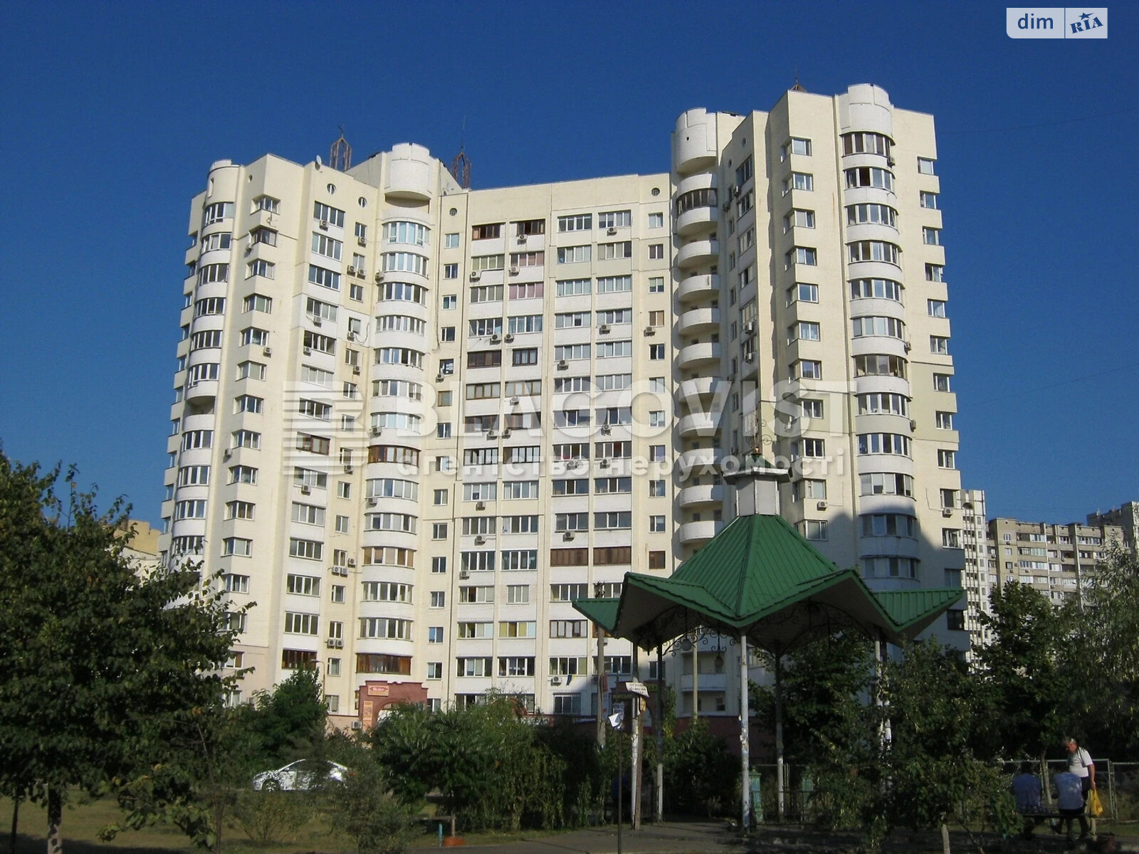 Продаж чотирикімнатної квартири в Києві, на просп. Миколи Бажана 26, район Осокорки фото 1 Продаж чотирикімнатної квартири в Києві, на просп. Миколи Бажана 26, район Осокорки фото 1