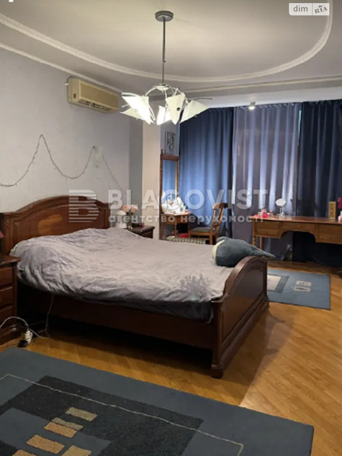 Продаж чотирикімнатної квартири в Києві, на просп. Миколи Бажана 26, район Осокорки фото 1 Продаж чотирикімнатної квартири в Києві, на просп. Миколи Бажана 26, район Осокорки фото 1
