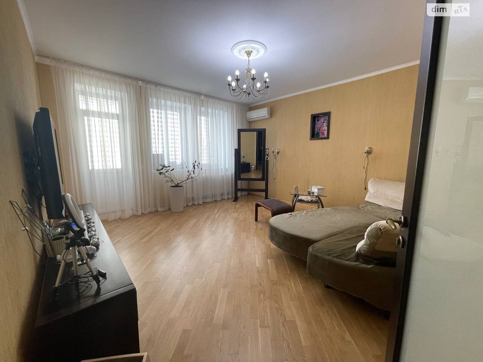 Продаж двокімнатної квартири в Києві, на просп. Миколи Бажана 14, кв. 403, район Осокорки фото 1 Продаж двокімнатної квартири в Києві, на просп. Миколи Бажана 14, кв. 403, район Осокорки фото 1