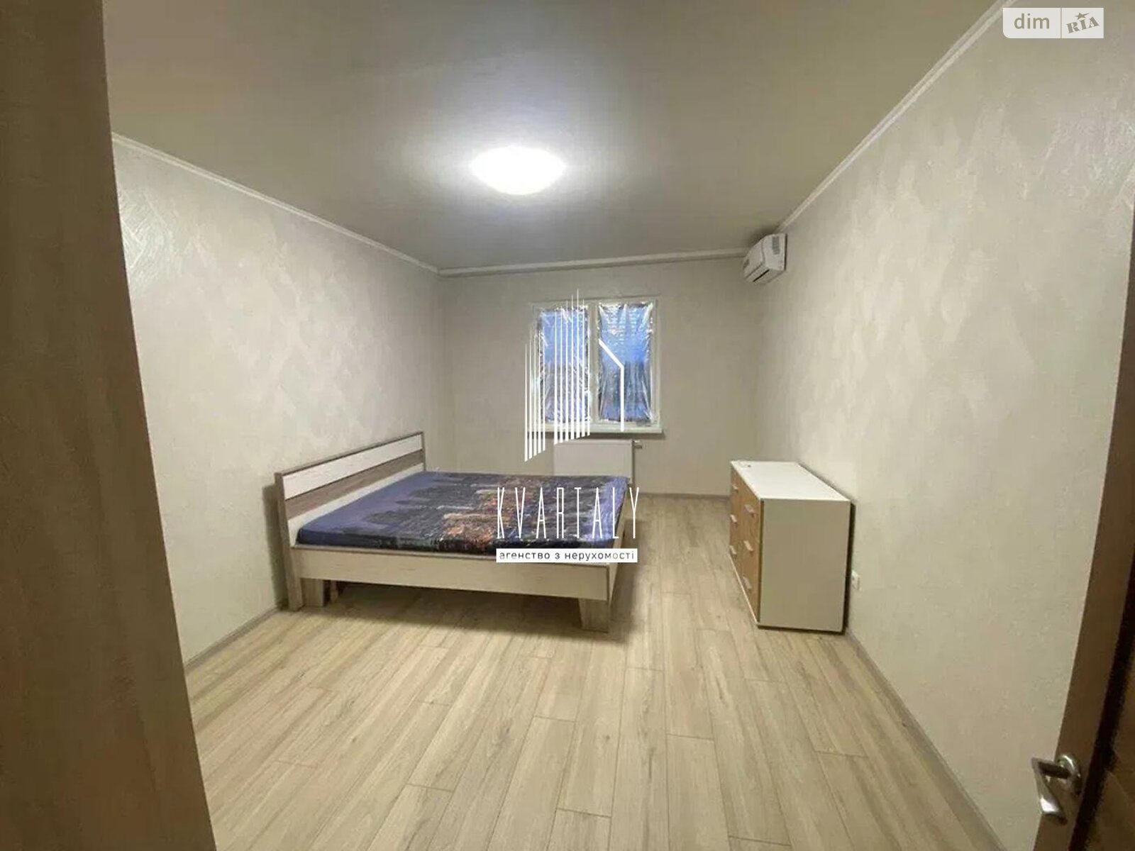 Продаж однокімнатної квартири в Києві, на вул. Ревуцького 54, район Осокорки фото 1 Продаж однокімнатної квартири в Києві, на вул. Ревуцького 54, район Осокорки фото 1