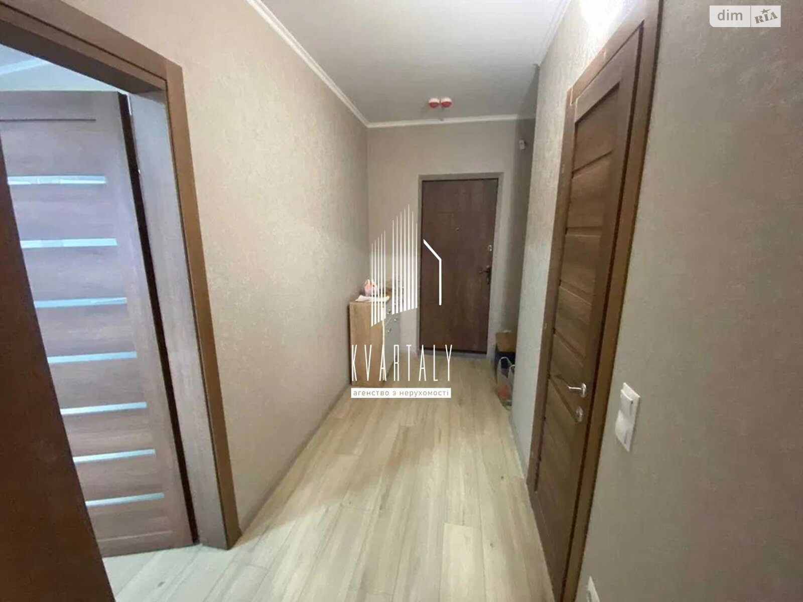 Продаж однокімнатної квартири в Києві, на вул. Ревуцького 54, район Осокорки фото 1 Продаж однокімнатної квартири в Києві, на вул. Ревуцького 54, район Осокорки фото 1