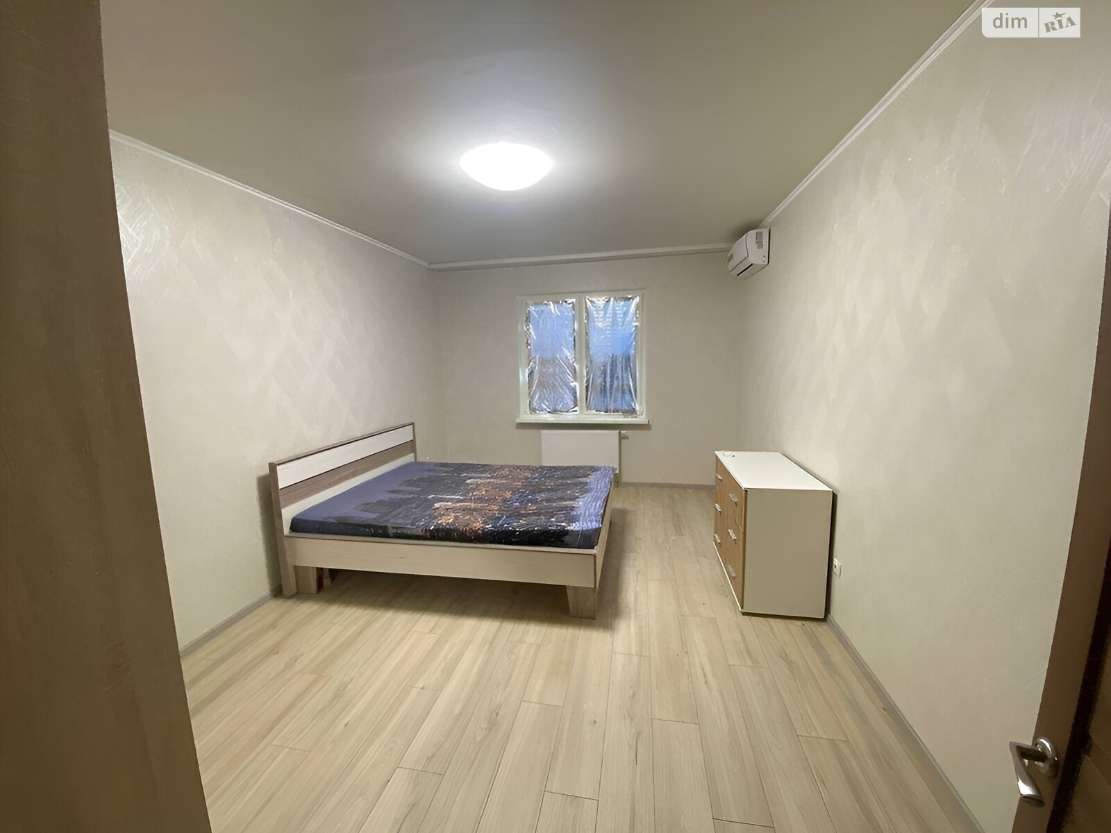 Продаж однокімнатної квартири в Києві, на вул. Ревуцького 54, район Осокорки фото 1 Продаж однокімнатної квартири в Києві, на вул. Ревуцького 54, район Осокорки фото 1