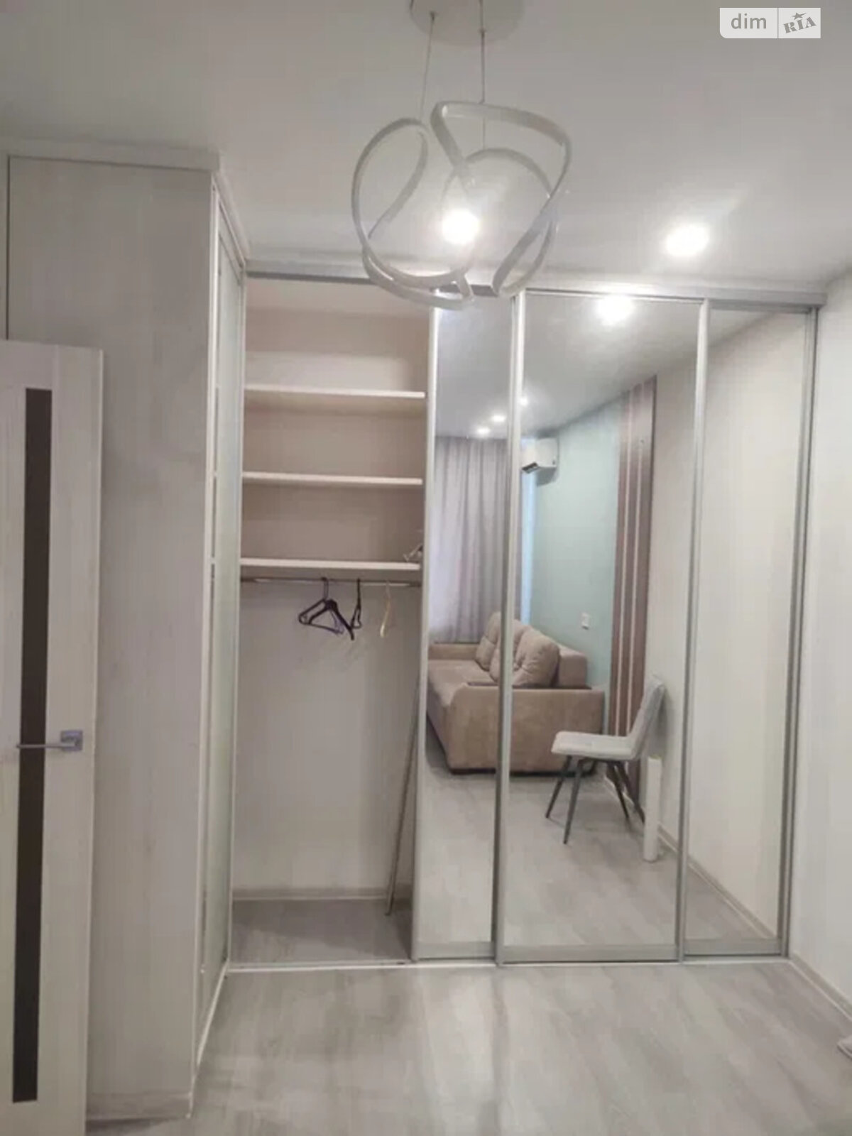 Продаж однокімнатної квартири в Києві, на вул. Софії Русової 5Б, район Осокорки фото 1