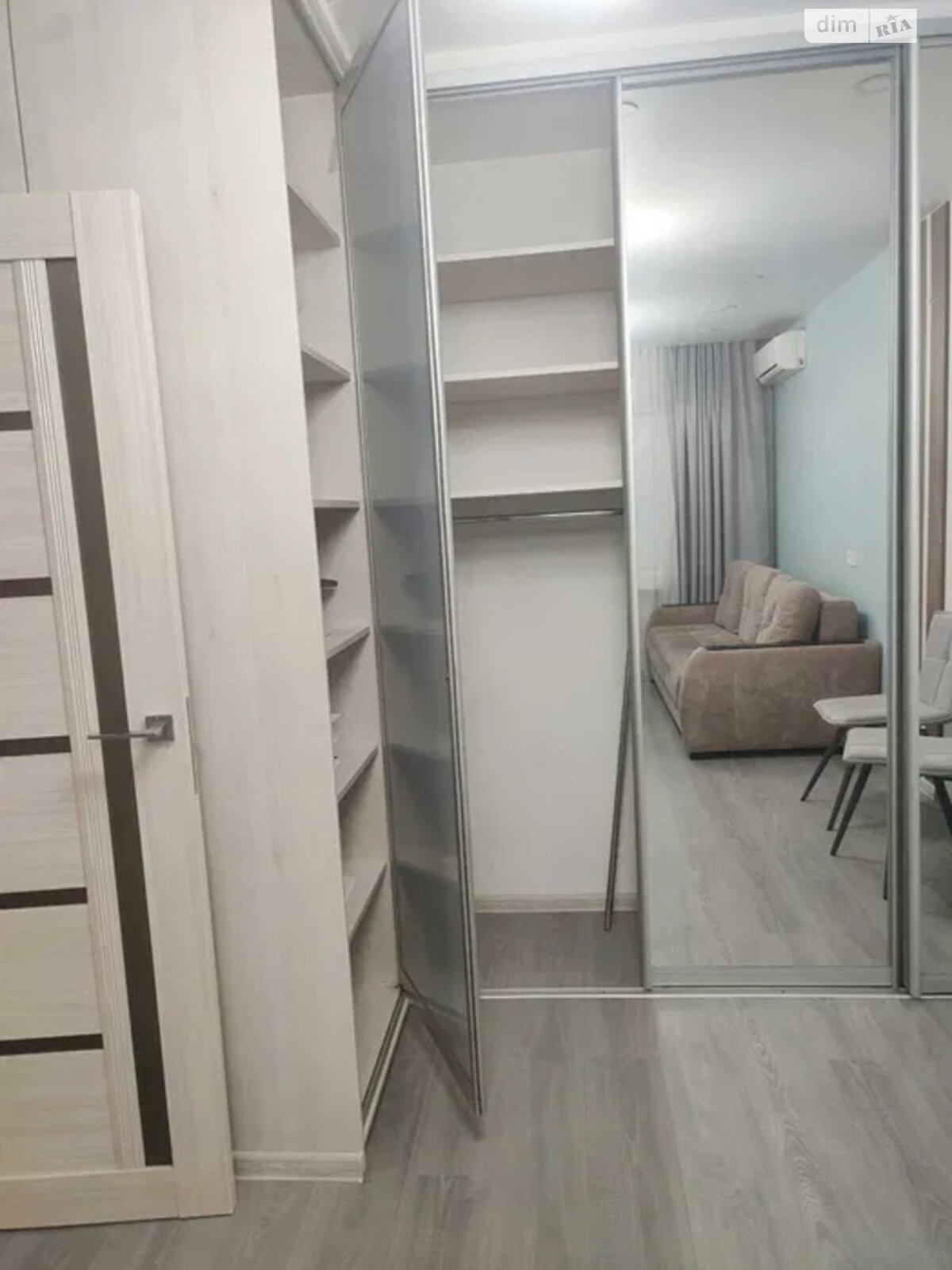 Продаж однокімнатної квартири в Києві, на вул. Софії Русової 5Б, район Осокорки фото 1