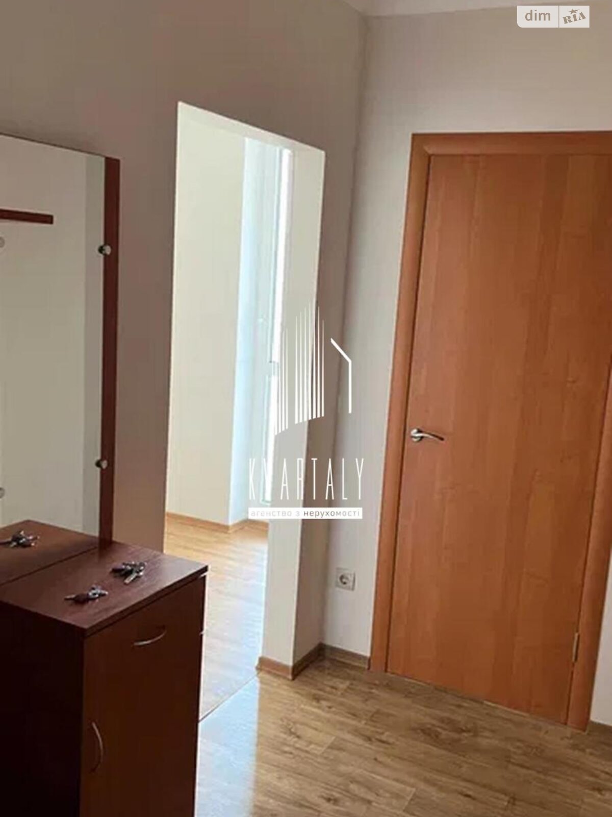 Продаж однокімнатної квартири в Києві, на вул. Соломії Крушельницької 13, район Осокорки фото 1 Продаж однокімнатної квартири в Києві, на вул. Соломії Крушельницької 13, район Осокорки фото 1