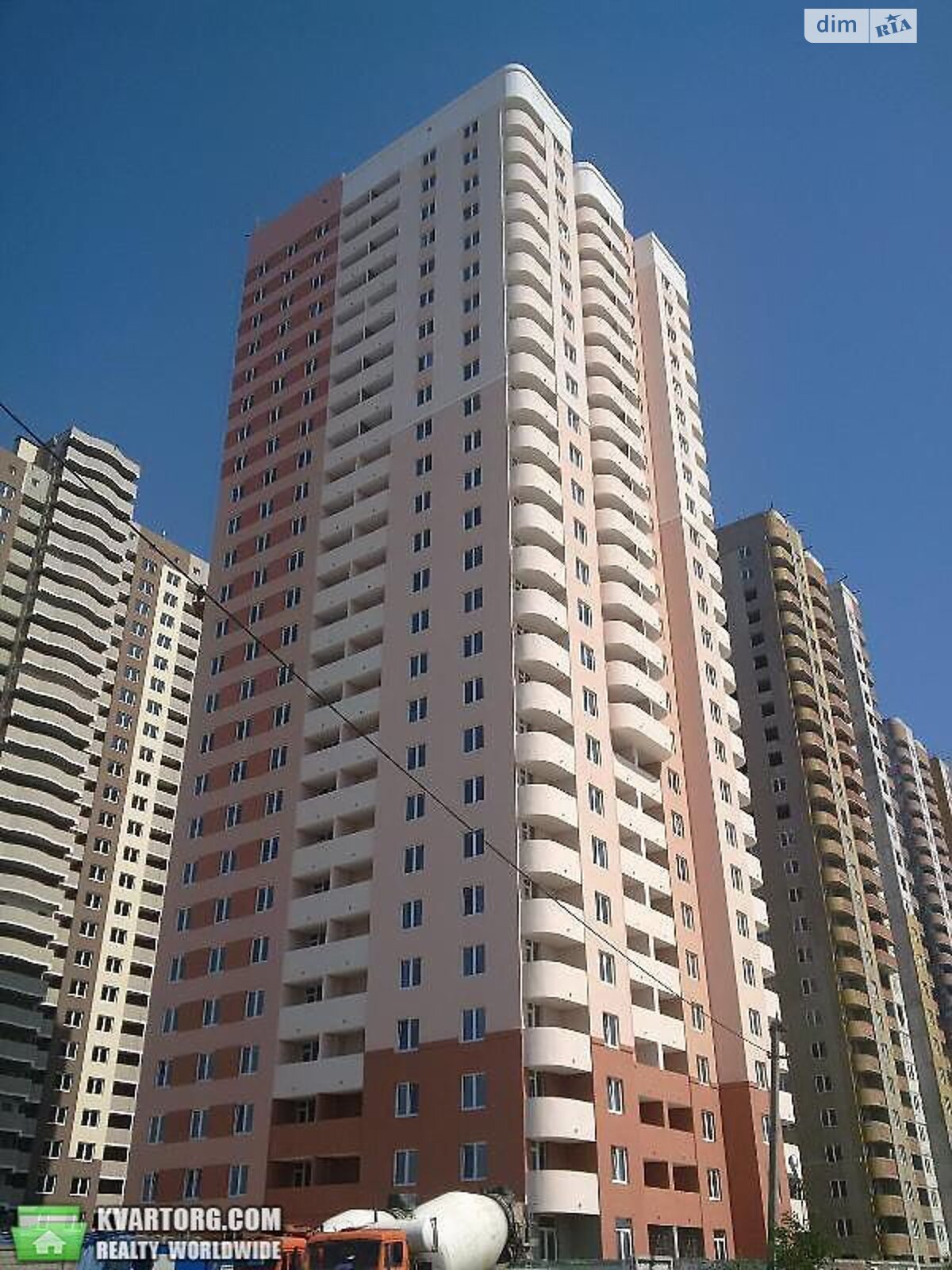 Продаж трикімнатної квартири в Києві, на вул. Соломії Крушельницької 15А, район Осокорки фото 1 Продаж трикімнатної квартири в Києві, на вул. Соломії Крушельницької 15А, район Осокорки фото 1