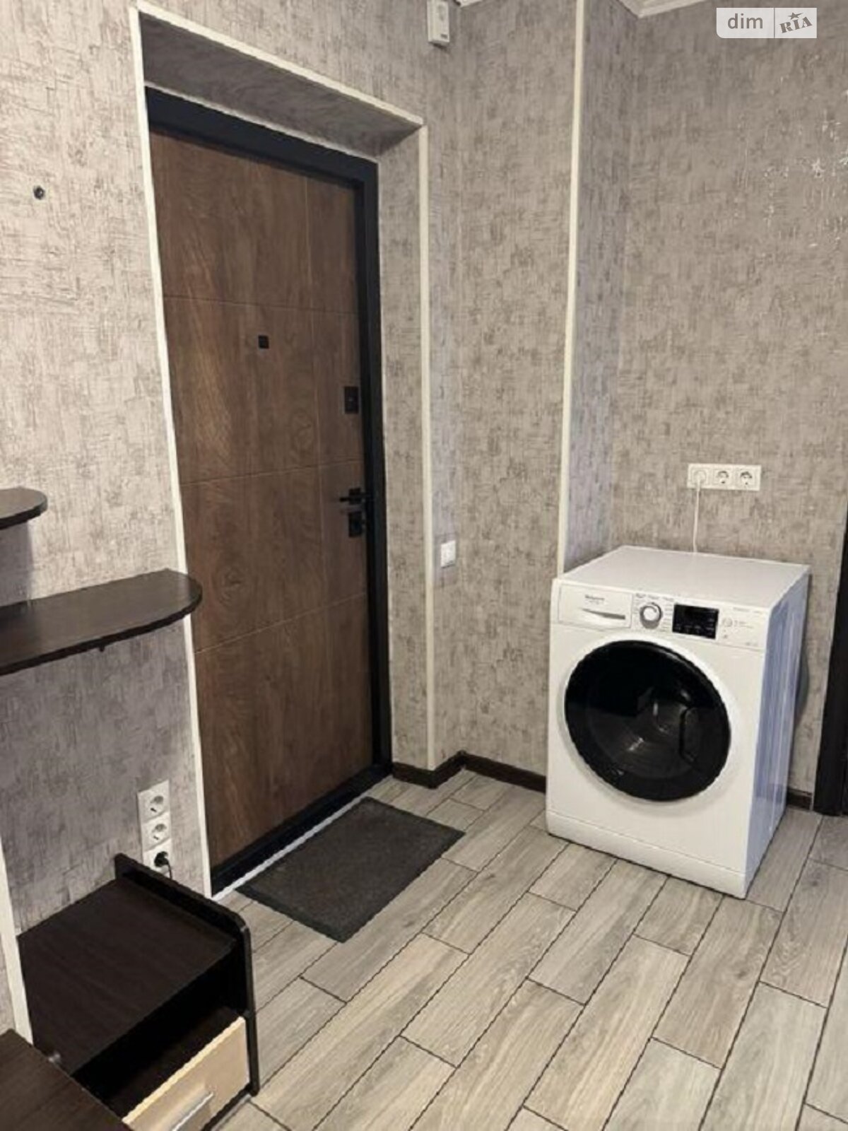 Продаж однокімнатної квартири в Києві, на вул. Соломії Крушельницької 15В, район Осокорки фото 1 Продаж однокімнатної квартири в Києві, на вул. Соломії Крушельницької 15В, район Осокорки фото 1