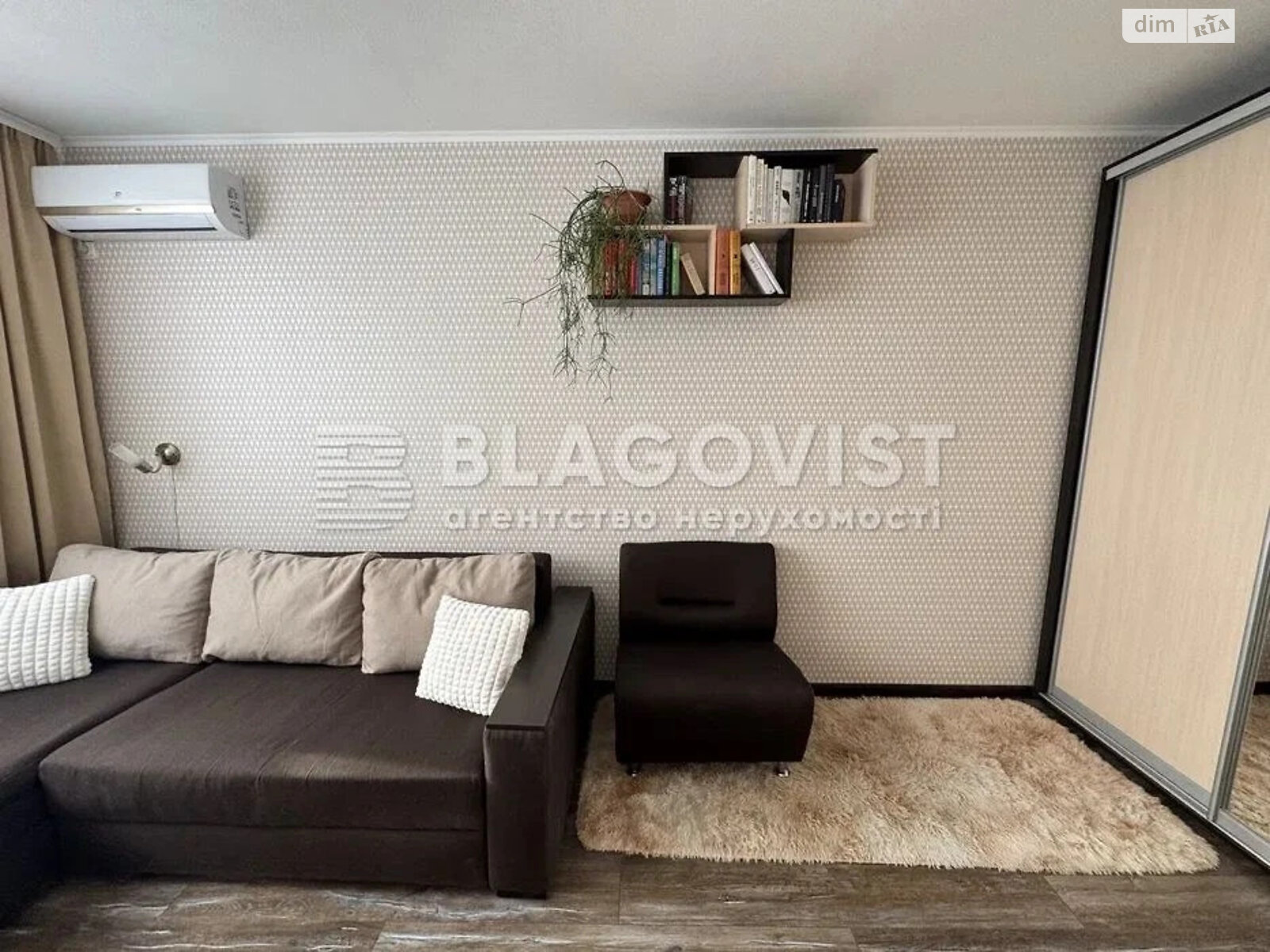 Продаж однокімнатної квартири в Києві, на вул. Соломії Крушельницької 15Б, район Осокорки фото 1 Продаж однокімнатної квартири в Києві, на вул. Соломії Крушельницької 15Б, район Осокорки фото 1
