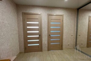 Продажа однокомнатной квартиры в Киеве, на ул. Соломии Крушельницкой 15, район Осокорки фото 2