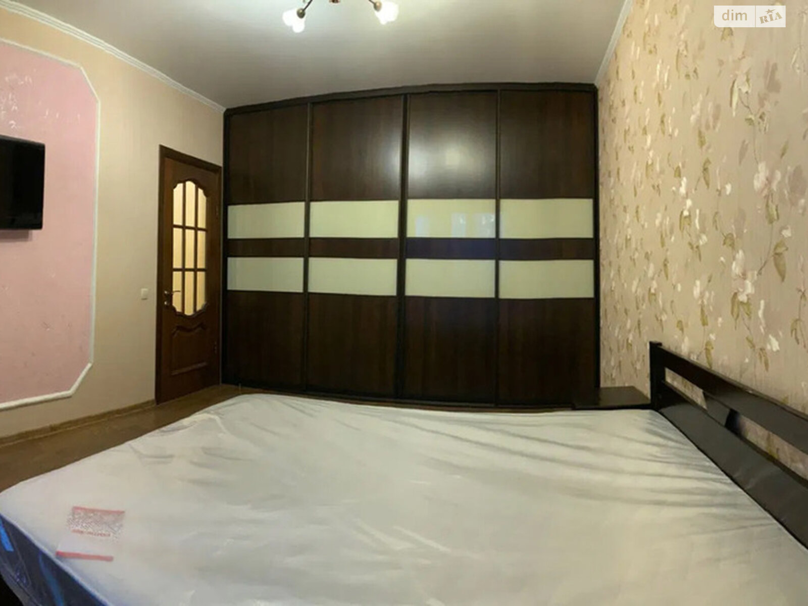 Продаж трикімнатної квартири в Києві, на вул. Ващенка Григорія 1, район Осокорки фото 1 Продаж трикімнатної квартири в Києві, на вул. Ващенка Григорія 1, район Осокорки фото 1