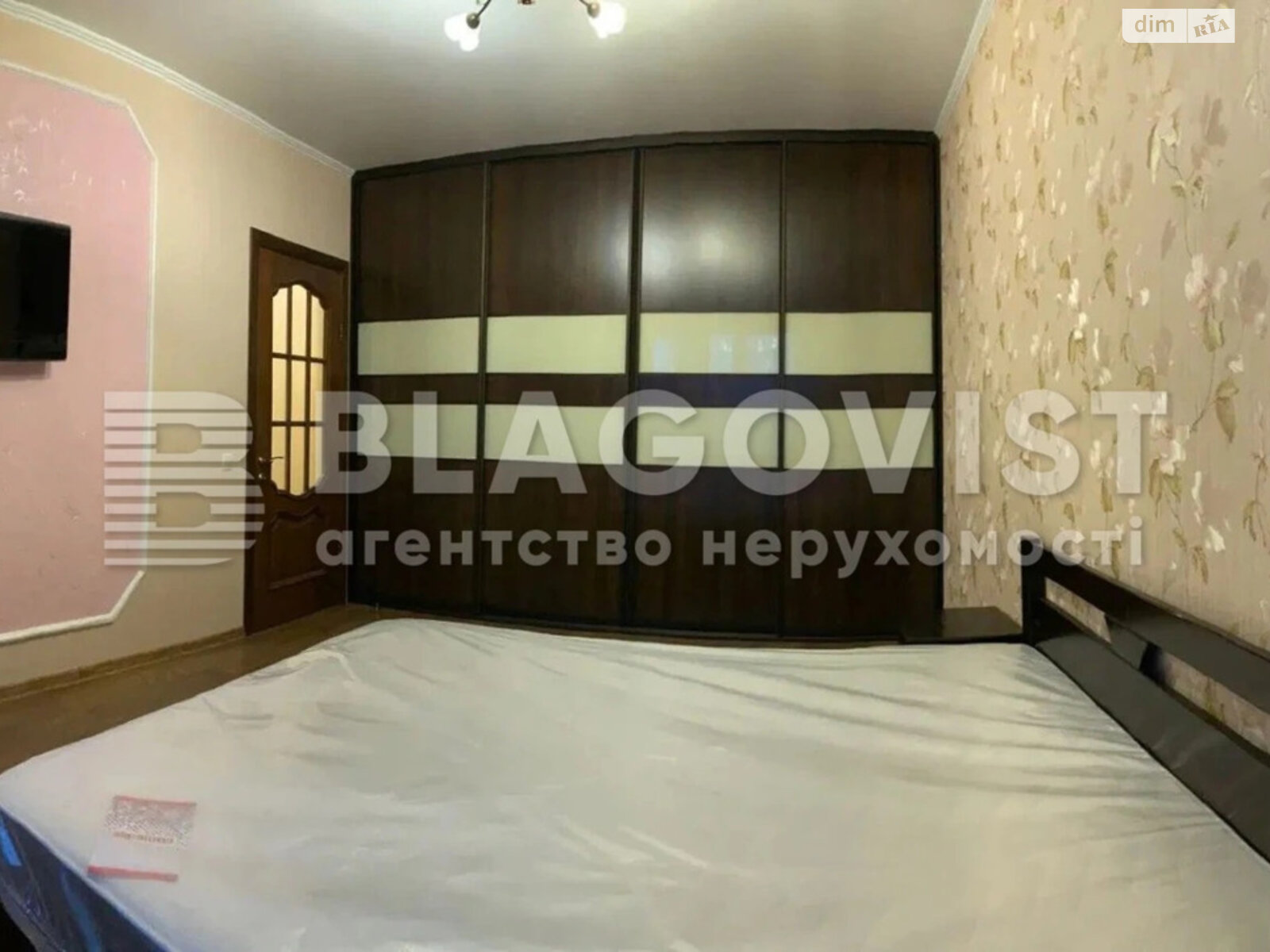 Продаж трикімнатної квартири в Києві, на вул. Ващенка Григорія 1, район Осокорки фото 1 Продаж трикімнатної квартири в Києві, на вул. Ващенка Григорія 1, район Осокорки фото 1