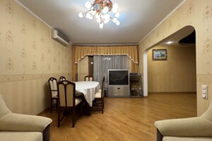 Продажа четырехкомнатной квартиры в Киеве, на ул. Вишняковская 13Б, район Осокорки фото 2