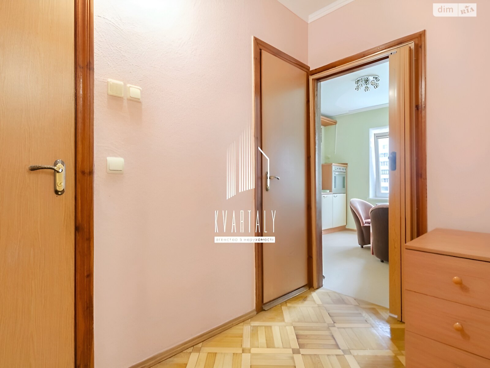 Продаж двокімнатної квартири в Києві, на вул. Вишняківська 13Б, район Осокорки фото 1 Продаж двокімнатної квартири в Києві, на вул. Вишняківська 13Б, район Осокорки фото 1