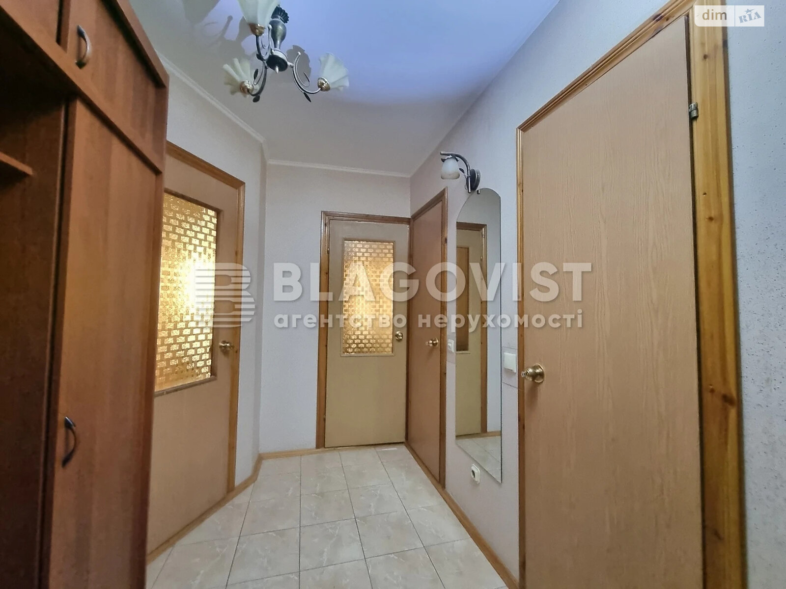 Продажа однокомнатной квартиры в Киеве, на ул. Вишняковская 5Б, район Осокорки фото 1 Продажа однокомнатной квартиры в Киеве, на ул. Вишняковская 5Б, район Осокорки фото 1