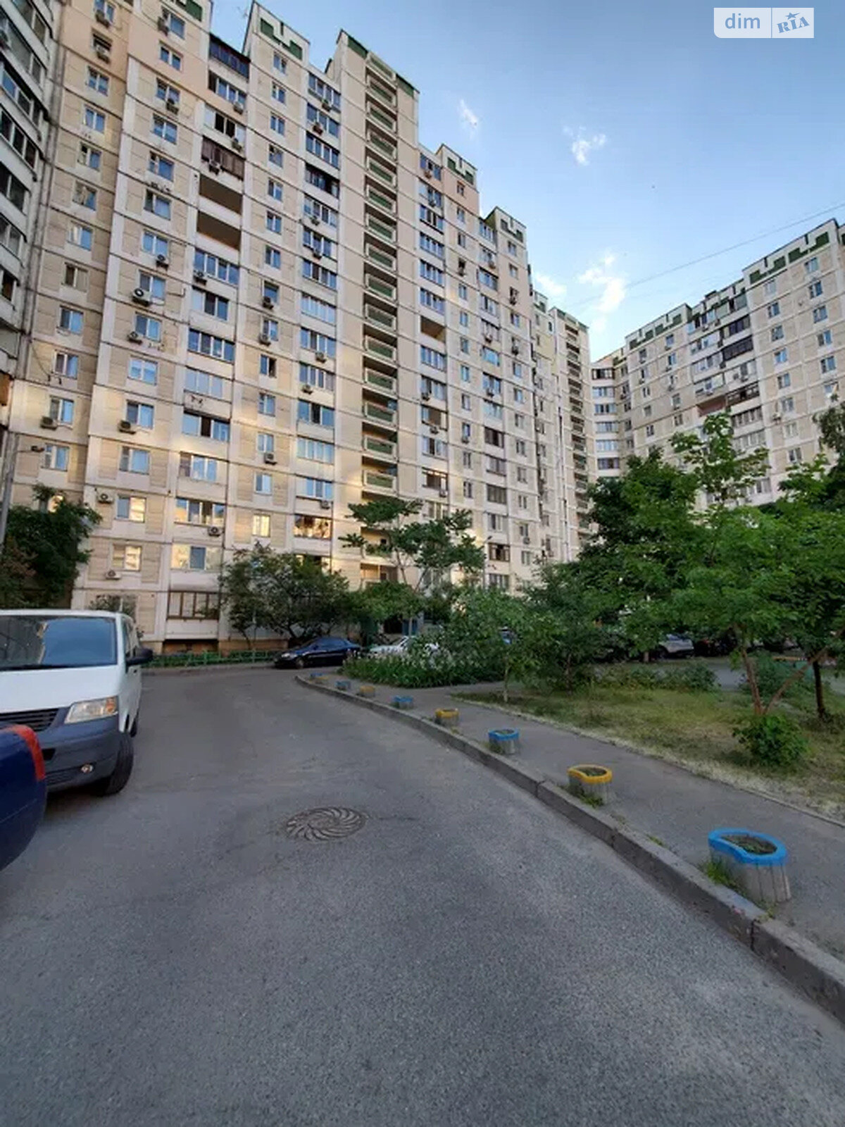 Продаж однокімнатної квартири в Києві, на вул. Вишняківська 7Б, район Осокорки фото 1 Продаж однокімнатної квартири в Києві, на вул. Вишняківська 7Б, район Осокорки фото 1