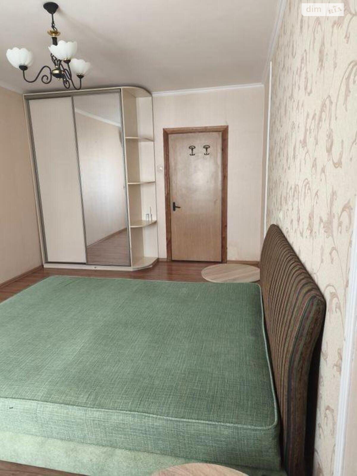Продажа трехкомнатной квартиры в Киеве, на ул. Вишняковская 7А, район Осокорки фото 1 Продажа трехкомнатной квартиры в Киеве, на ул. Вишняковская 7А, район Осокорки фото 1